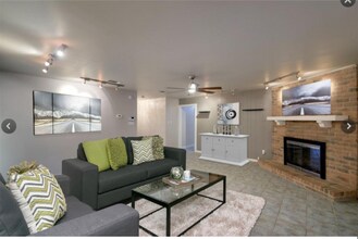 6104 Bridlington Cir in Austin, TX - Building Photo - Building Photo