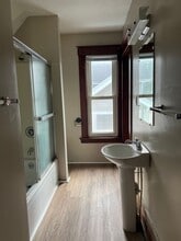 213 W 16th St in Holland, MI - Building Photo - Building Photo