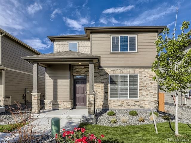 property at 6882 Longpark Dr