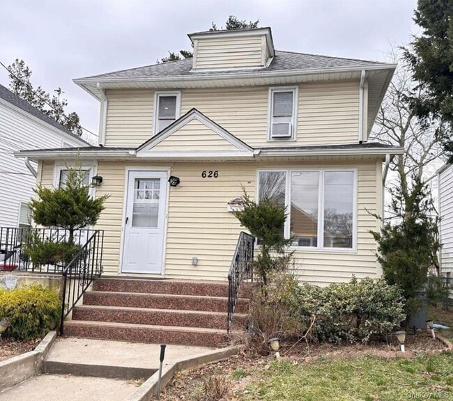 property at 626 Stewart Ave