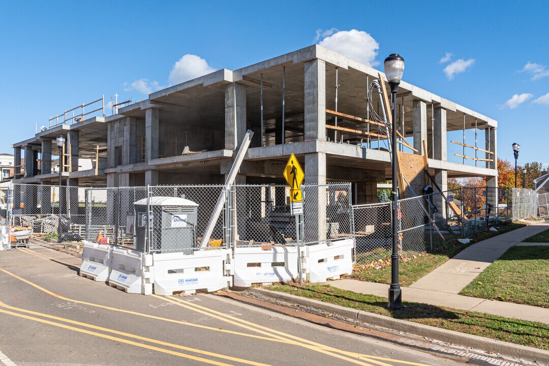 Hildebrand Commons in New Brunswick, NJ - Building Photo