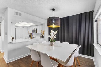 2485 Lakeway Branch Dr in Orlando, FL - Building Photo - Building Photo