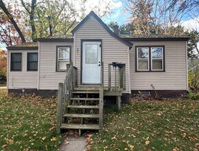 801 Lake View Dr in Wausau, WI - Building Photo - Building Photo