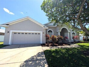7335 Bent Grass Dr in Winter Haven, FL - Building Photo - Building Photo