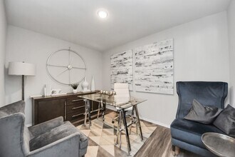 5735 Prairie Chapel Rd in Katy, TX - Building Photo - Building Photo