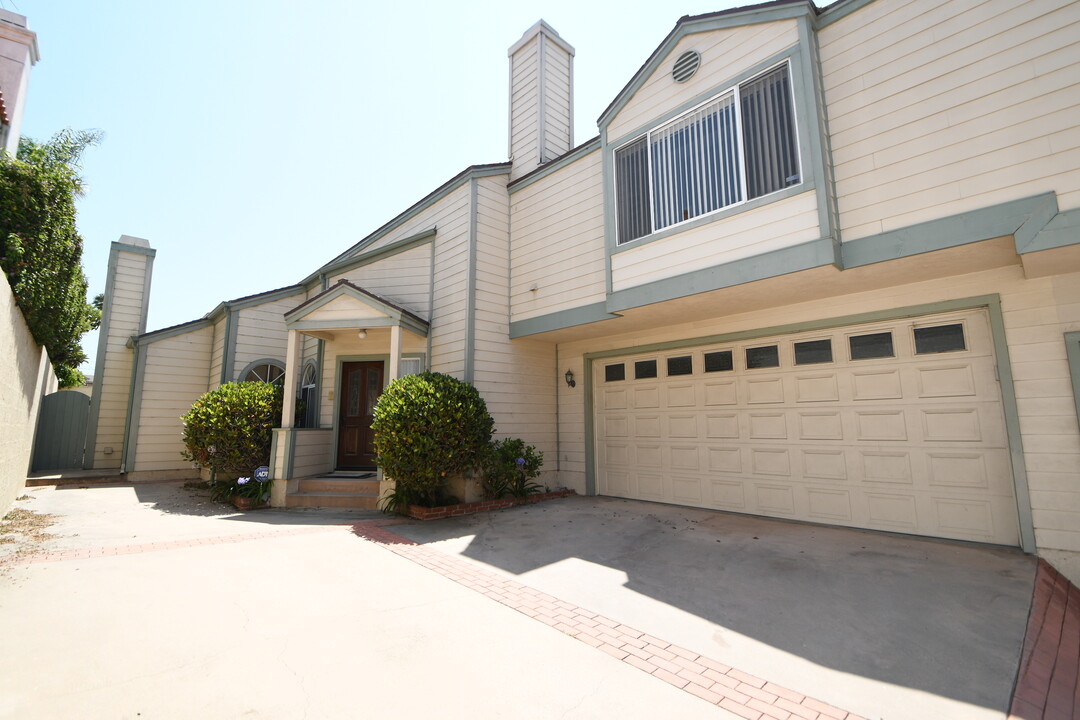 1920 Havemeyer Ln in Redondo Beach, CA - Foto de edificio