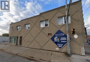 4675 Tecumseh Rd E in Windsor, ON - Building Photo