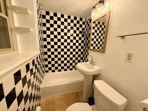 12 Ransom Rd, Unit 12-AB in Boston, MA - Building Photo - Building Photo