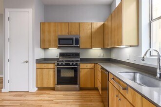 6000 S Congress Ave in Austin, TX - Foto de edificio - Building Photo