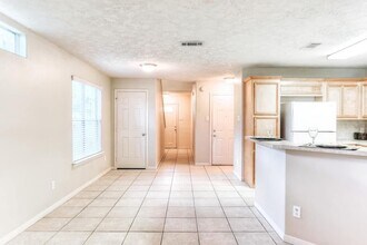 213 Foster St in Tomball, TX - Building Photo - Building Photo