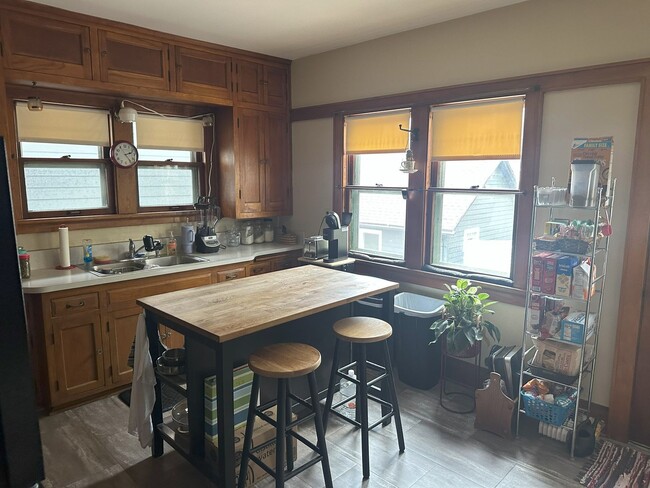 property at 2571-2573-2573 S Howell Ave