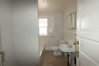 1107 E Walnut St in Columbia, MO - Building Photo - Building Photo