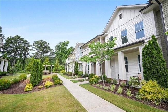 901 Proctor Ranch Dr in Atlanta, GA - Building Photo - Building Photo