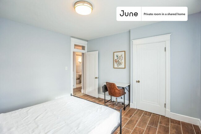 Private bedroom in 7 bed/6 bath Home in Washington, DC - Building Photo - Building Photo