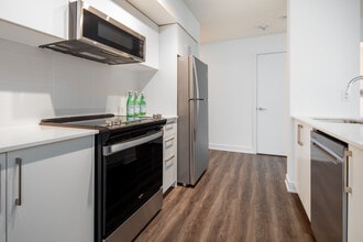 20 Samuel Wood in Toronto, ON - Building Photo - Interior Photo