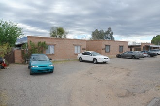 4051-4057 E Lee St in Tucson, AZ - Foto de edificio - Building Photo