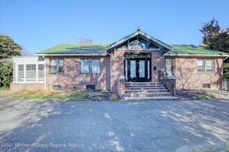 589 Westwood Ave in Long Branch, NJ - Building Photo - Building Photo