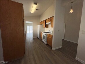 635 Delorean Dr in North Las Vegas, NV - Building Photo - Building Photo