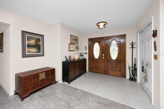 10504 Lacera Dr in Tampa, FL - Building Photo - Building Photo