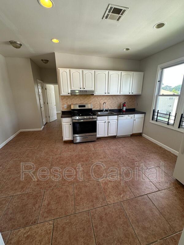 property at 25 Hobson St