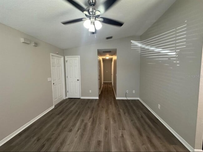 9725 Fox Hollow Rd in Tampa, FL - Building Photo - Building Photo