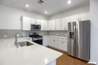 280 Geminiflora Bend in Leander, TX - Building Photo - Building Photo