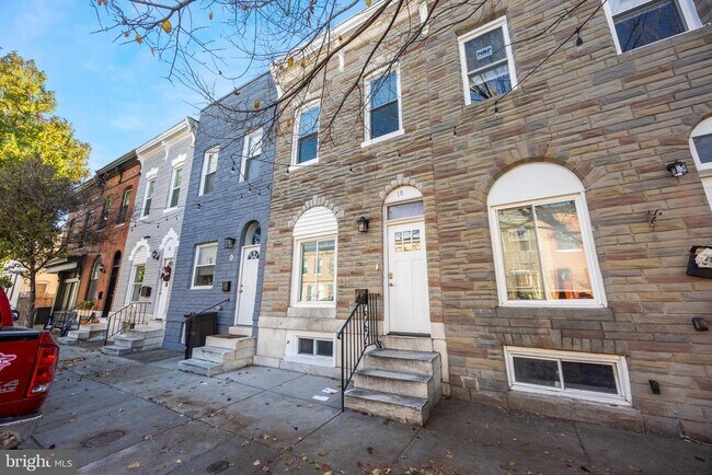 property at 10 N Ellwood Ave