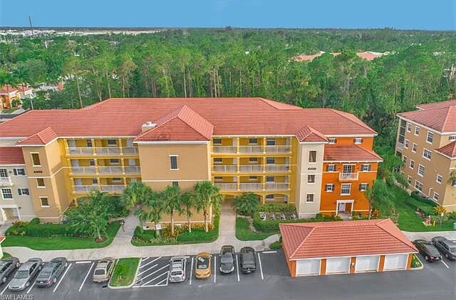 4455 Botanical Place Cir in Naples, FL - Building Photo - Building Photo