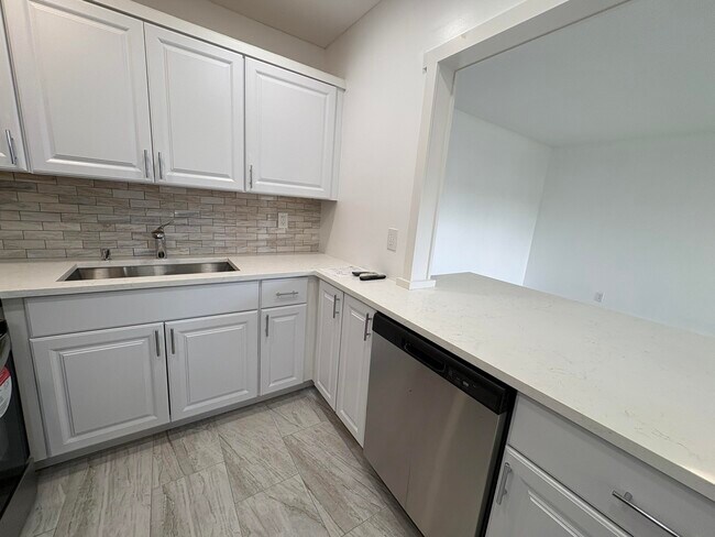 58 Norwich C in West Palm Beach, FL - Building Photo - Building Photo