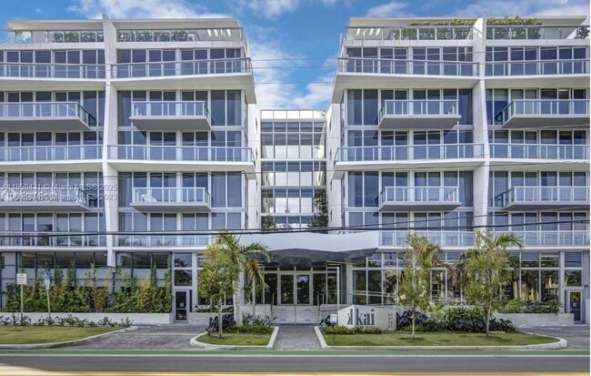 property at 9940 W Bay Harbor Dr