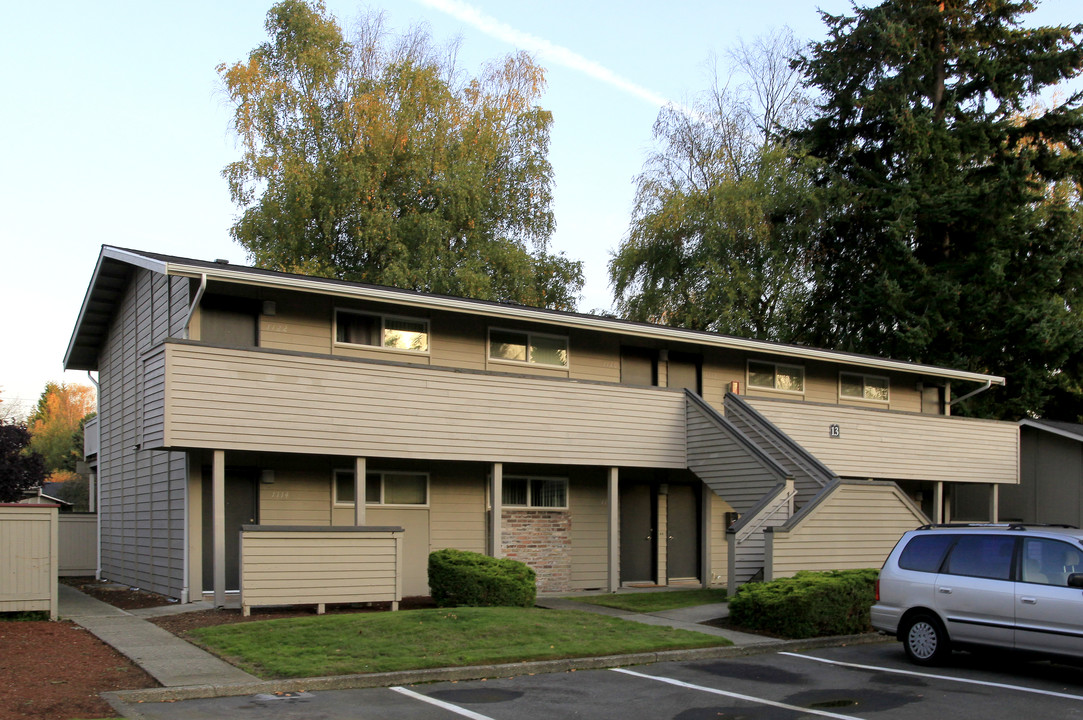 Landmark in Bellevue, WA - Foto de edificio