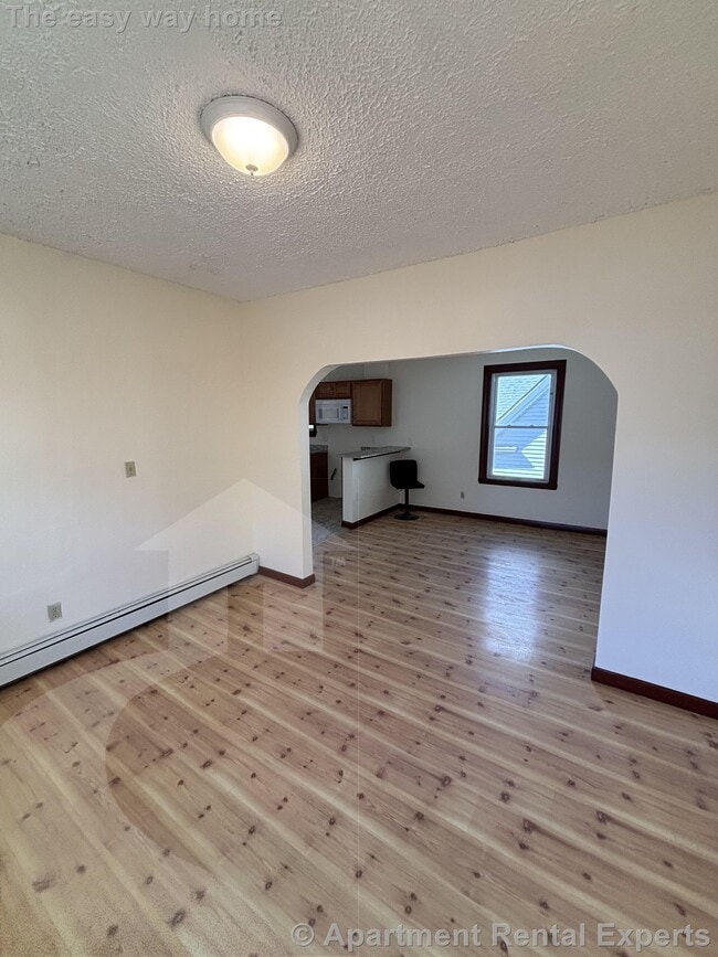 569 Main St, Unit #2 in Medford, MA - Building Photo - Building Photo