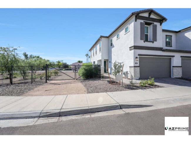 5061 Woodridge Dr in Scottsdale, AZ - Building Photo - Building Photo