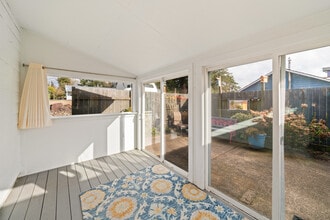 7998 14th St in Bay City, OR - Building Photo - Building Photo