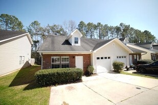 1949 Nena Hills Dr in Tallahassee, FL - Building Photo