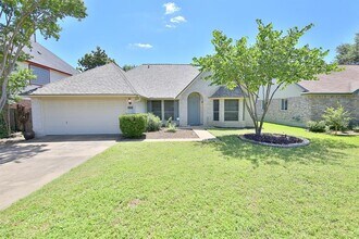 13301 Tamayo Dr in Austin, TX - Building Photo - Building Photo