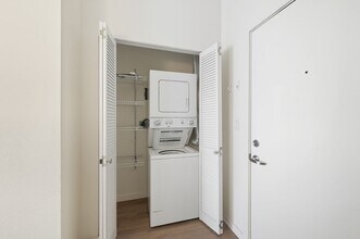 303 23rd Ave S in Seattle, WA - Building Photo - Building Photo