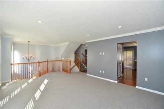 665 E Village Green Blvd in Mars, PA - Building Photo - Building Photo