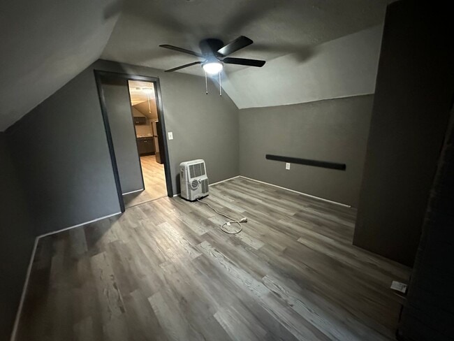 1311 E 187th St in Cleveland, OH - Building Photo - Building Photo