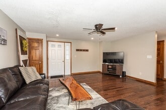 52 Huntoon Ave in Lowell, MA - Building Photo - Building Photo