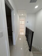 1550 W 7th Ct in Hialeah, FL - Building Photo - Building Photo