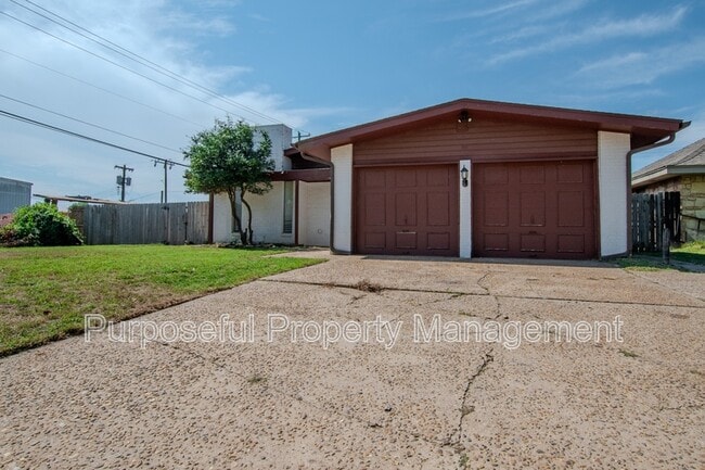 property at 501 N Peniel Ave