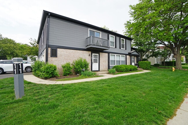 property at 1164 Inverrary Ln
