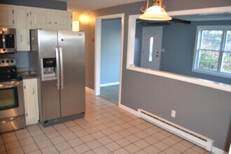 10 Madden Rd in Derry, NH - Building Photo - Building Photo