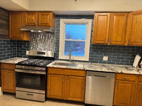 437 Elm Ave in Kingston, PA - Building Photo - Building Photo