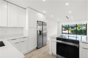 455 SW 14th Ct in Pompano Beach, FL - Building Photo