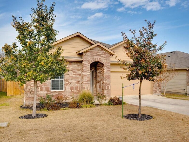 688 Donegal Ln in Georgetown, TX - Foto de edificio