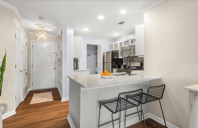 209 14th St NE, Unit 214 in Atlanta, GA - Building Photo - Building Photo