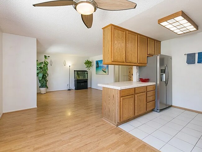 13754 Mango Dr in Del Mar, CA - Building Photo - Building Photo