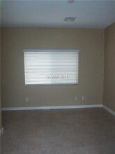 3761 Hollycroft Dr in North Las Vegas, NV - Building Photo - Building Photo